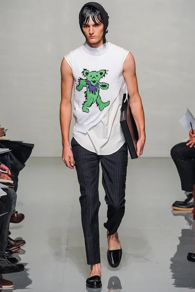 Look 8